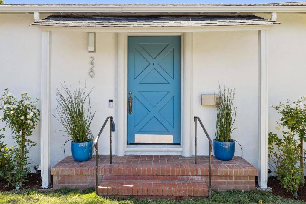 San Mateo, CA 94401,229 Chesterton PL