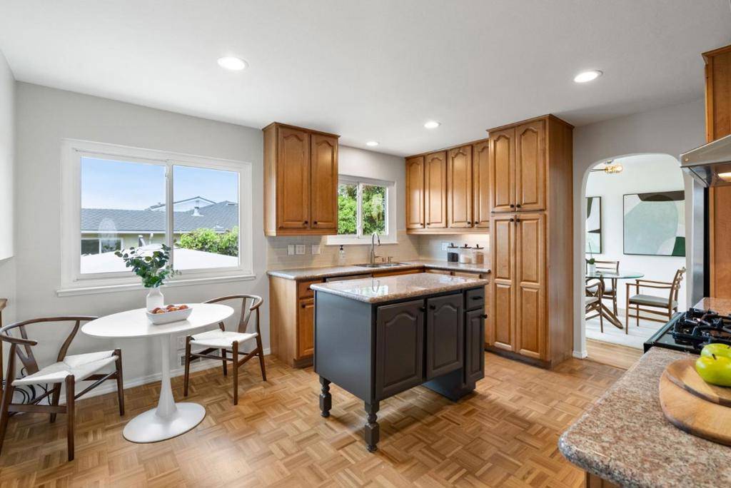 Foster City, CA 94404,1067 Sanderling ST