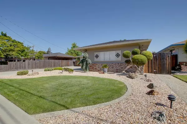 Hollister, CA 95023,840 South ST