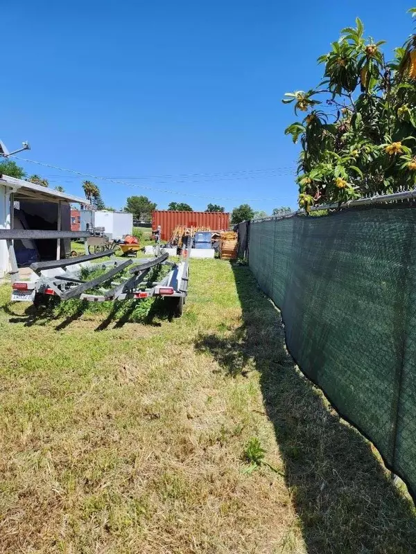 Sacramento, CA 95824,6115 Sampson BLVD