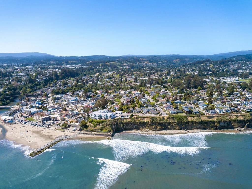 302 Grand AVE, Capitola, CA 95010