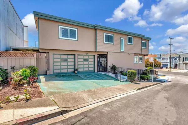 Daly City, CA 94014,10 Cobblestone CT