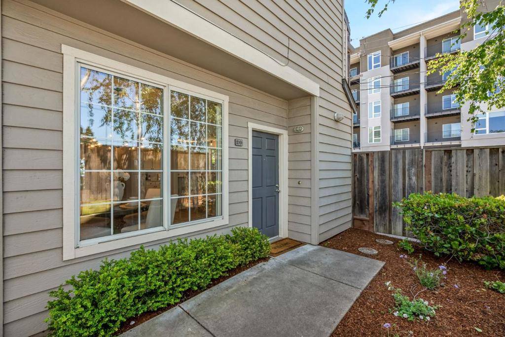 Belmont, CA 94002,935 Old County RD #20
