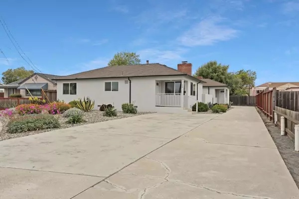 W Acacia ST, Salinas, CA 93901
