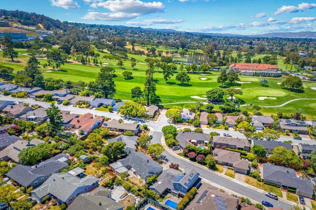 San Mateo, CA 94403,747 Cuesta AVE