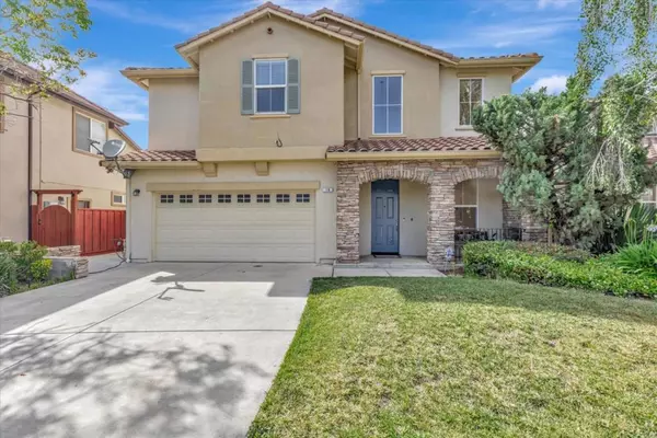19 Arezzo CIR, Salinas, CA 93905