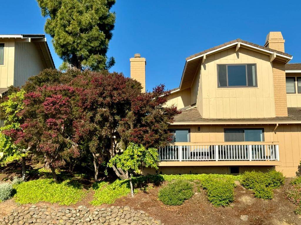 San Carlos, CA 94070,30 Chicory LN
