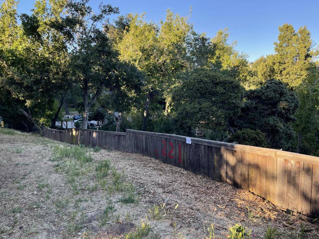 Woodside, CA 94062,221 Highland TER