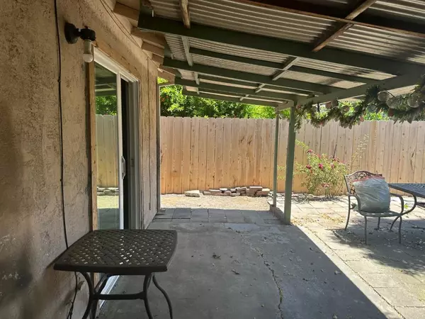 Stockton, CA 95210,1622 Sandalwood DR