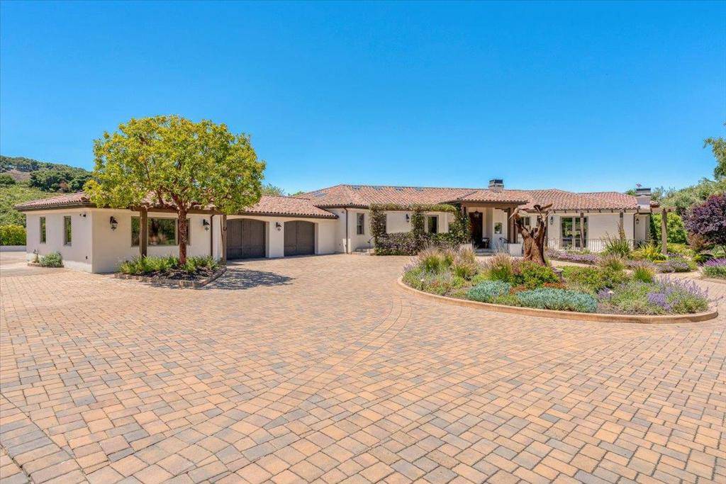 25926 Puerta Del Cajon, Monterey, CA 93940