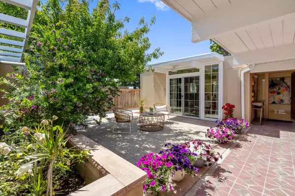 Foster City, CA 94404,808 Gull AVE