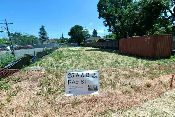 Santa Rosa, CA 95404,25 Rae ST