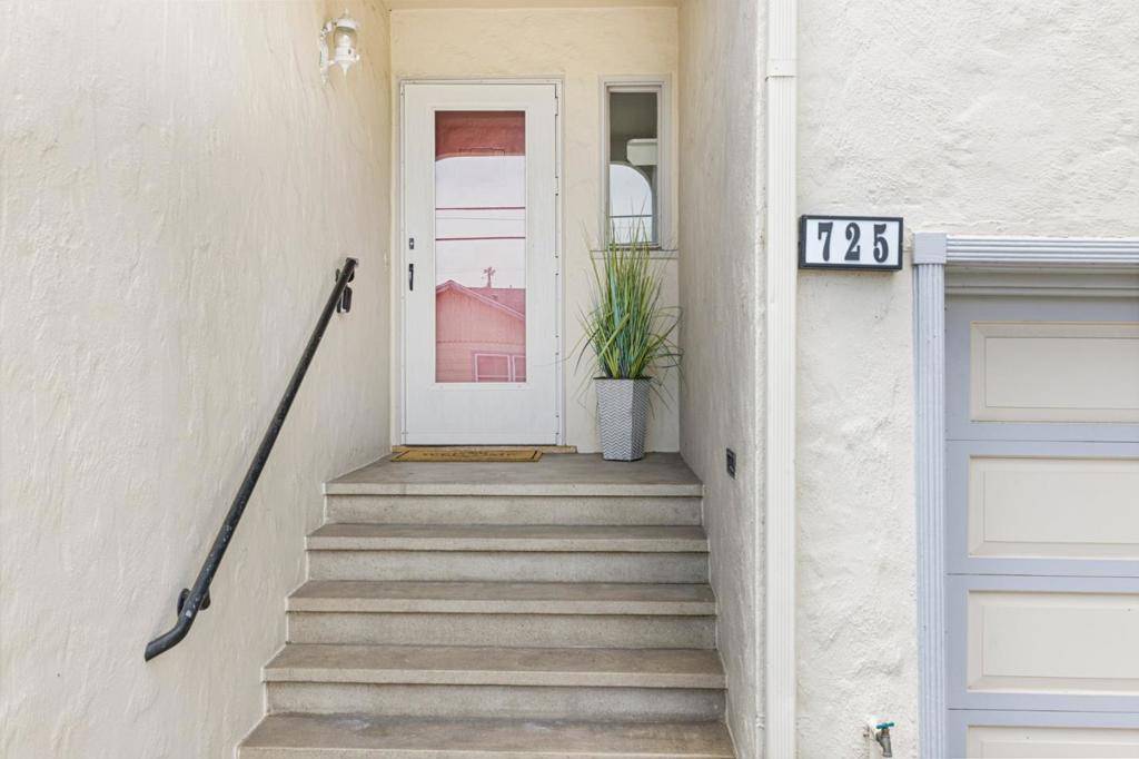 San Bruno, CA 94066,725 Easton AVE