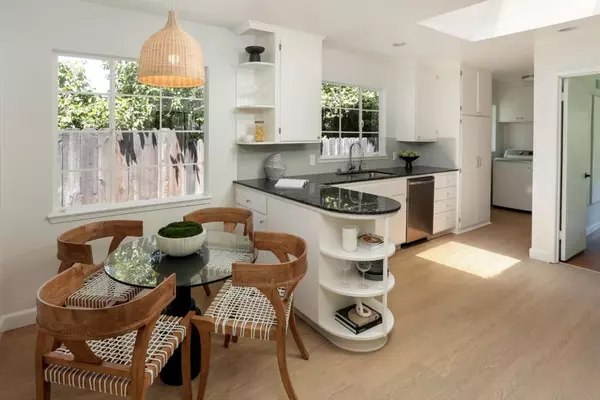 Menlo Park, CA 94025,224 Lexington DR