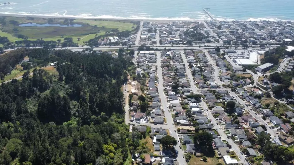 0 Clarendon RD, Pacifica, CA 94044