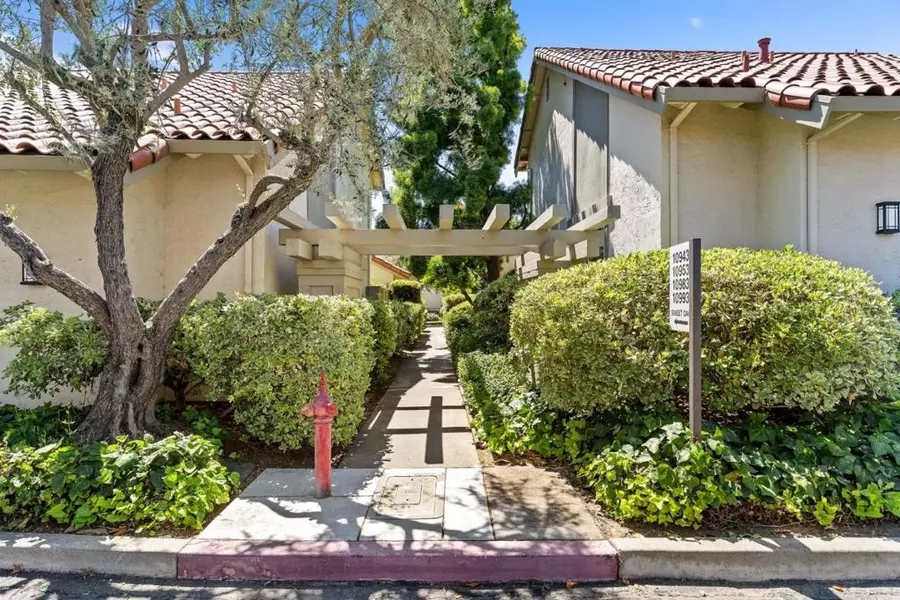 10953 Sweet Oak ST, Cupertino, CA 95014