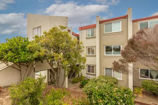 Pacifica, CA 94044,5017 Palmetto AVE #65