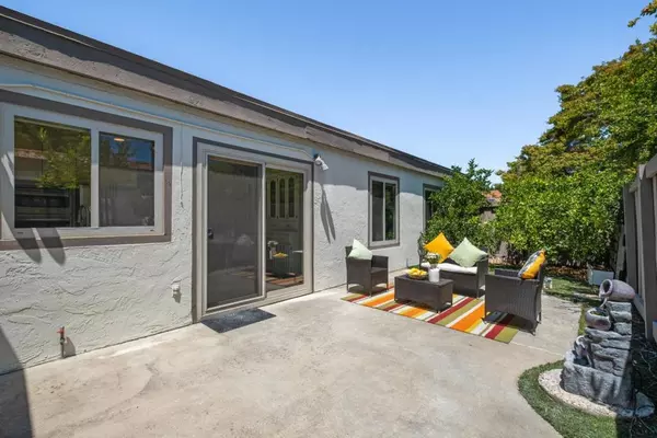 Cupertino, CA 95014,8158 Park Villa CIR