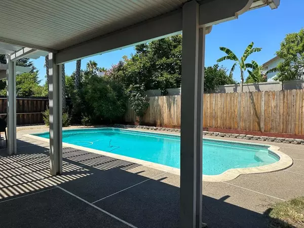 Fairfield, CA 94533,932 Hickory AVE
