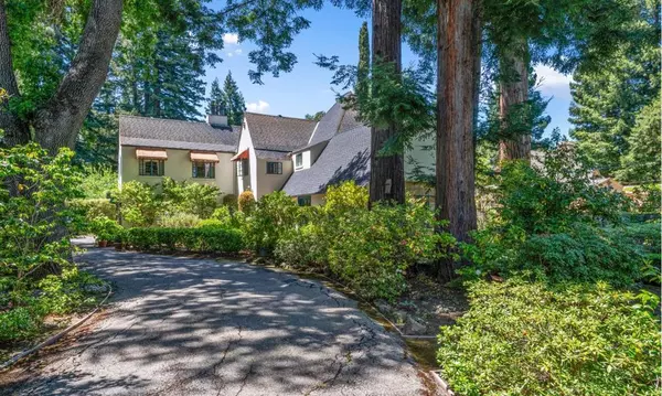 Atherton, CA 94027,72 Winchester DR