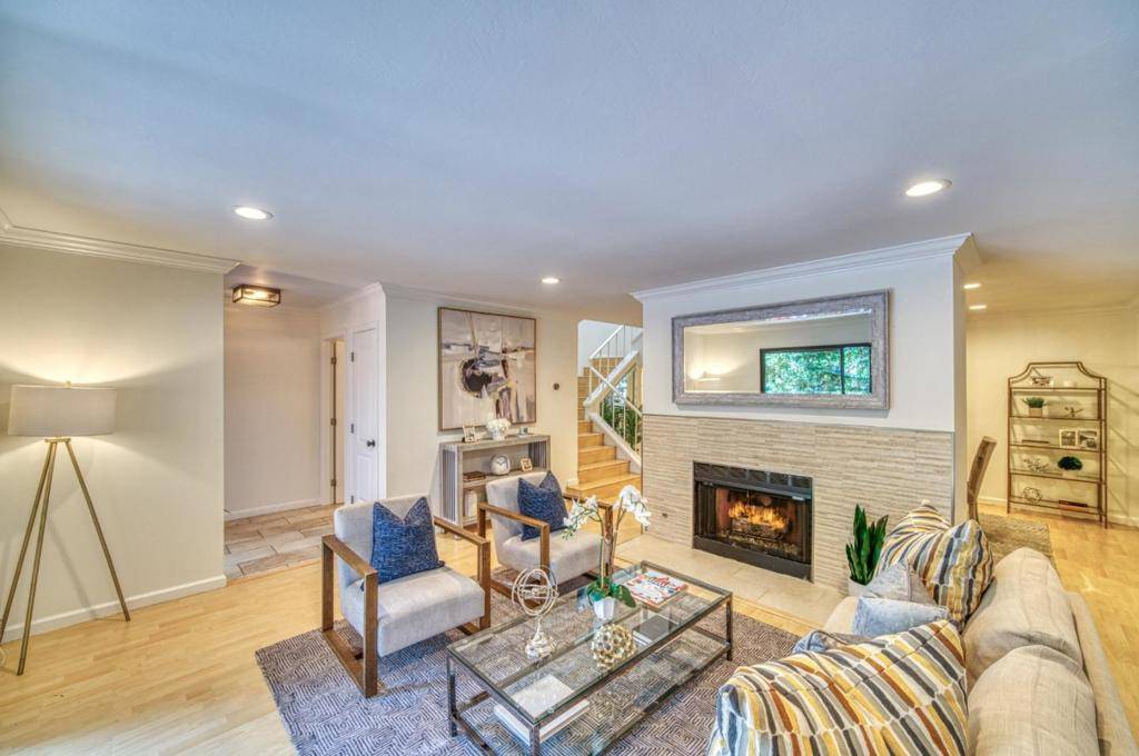 Santa Clara, CA 95050,562 Los Olivos DR