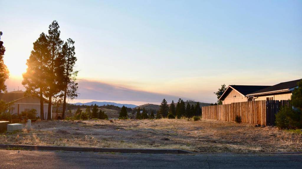 Weed, CA 96094,306 Woodridge CT