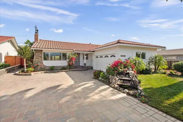 Cupertino, CA 95014,7669 Rainbow DR