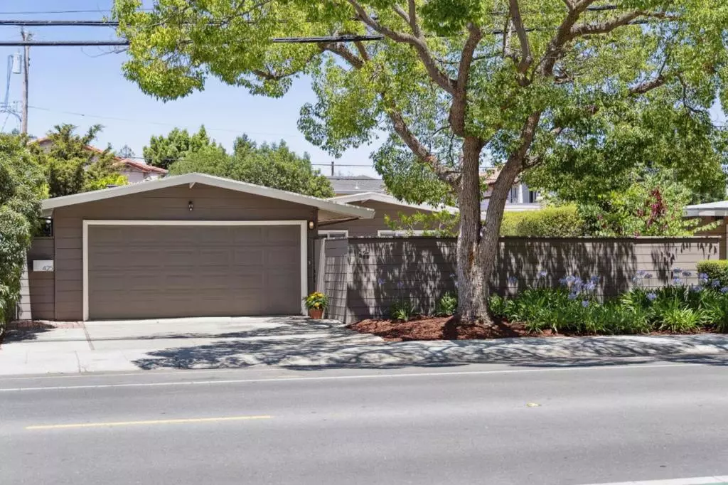Palo Alto, CA 94306,425 E Meadow DR