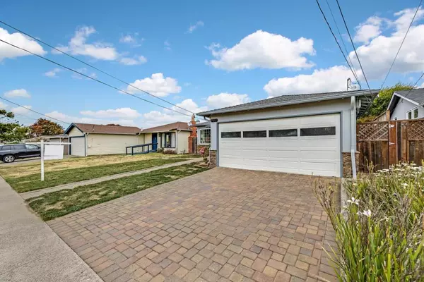 Pacifica, CA 94044,751 Arguello BLVD