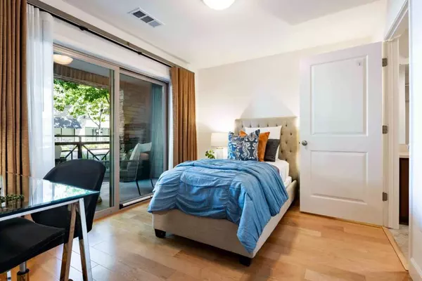 Menlo Park, CA 94025,5 Artisan WAY