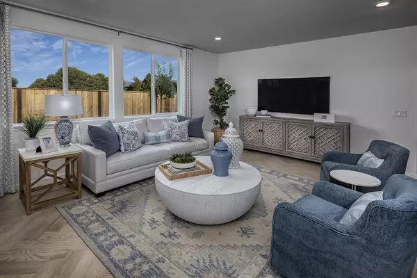 Hollister, CA 95023,2050 Fuchsia Dr.