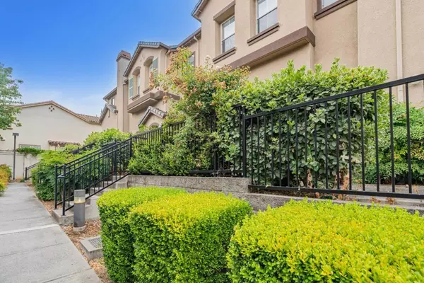San Jose, CA 95135,3111 Vinifera DR