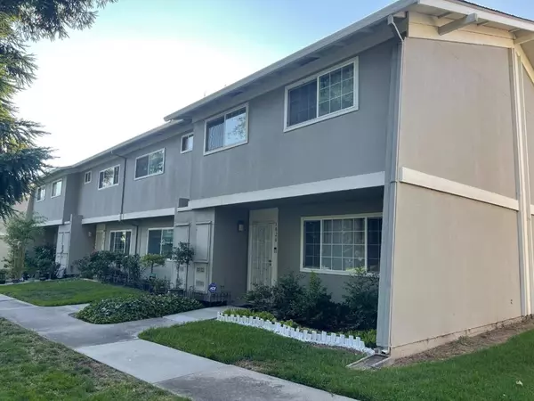 Milpitas, CA 95035,1826 Strawberry LN