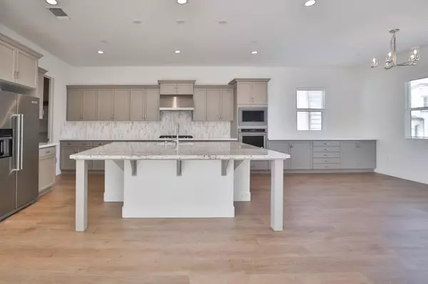 Marina, CA 93933,590 Santa Lucia WAY