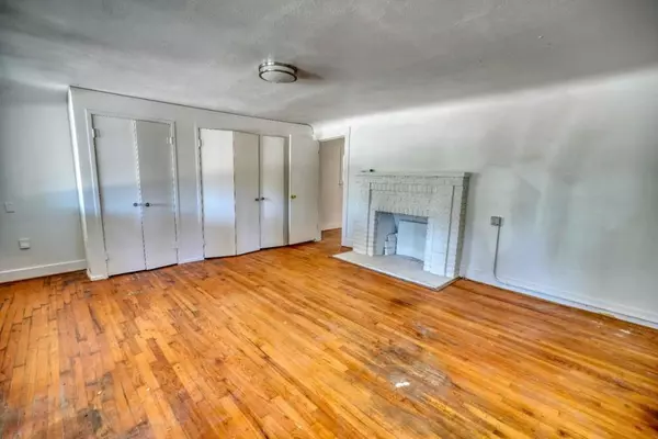 East Palo Alto, CA 94303,1508 Bay RD