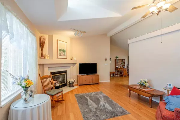 Mountain View, CA 94041,433 Sylvan AVE