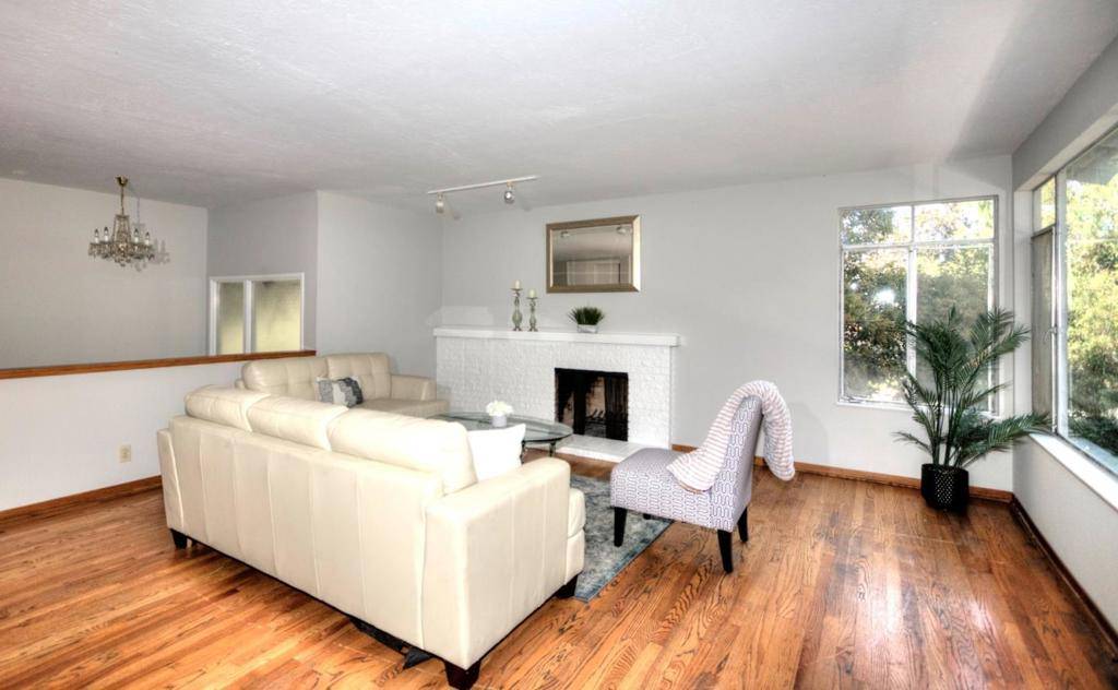 Santa Clara, CA 95051,1695 Betty CT