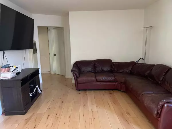 Redwood City, CA 94061,1120 Davis ST