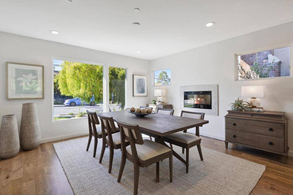 Burlingame, CA 94010,2117 Carmelita AVE