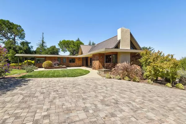 Los Altos Hills, CA 94022,26985 Orchard Hill LN