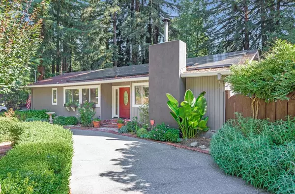 Boulder Creek, CA 95006,94 Lake DR