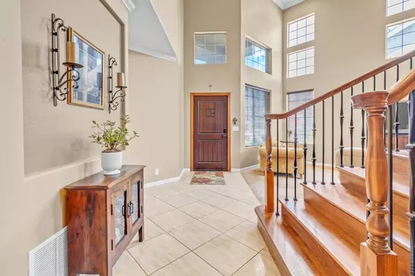 Salinas, CA 93906,1880 Gamay WAY