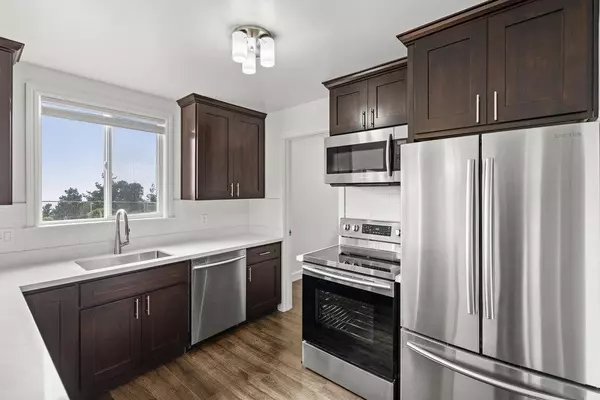 Pacifica, CA 94044,418 Imperial DR