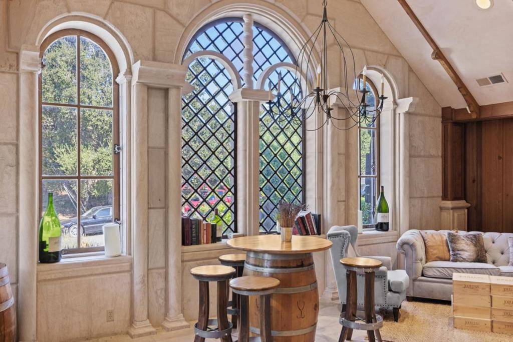 Carmel Valley, CA 93924,20300 Cachagua RD