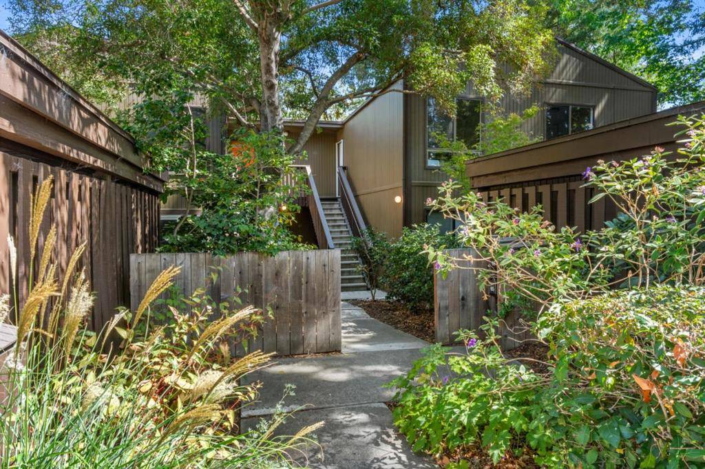 64 Pearce Mitchell PL, Stanford, CA 94305