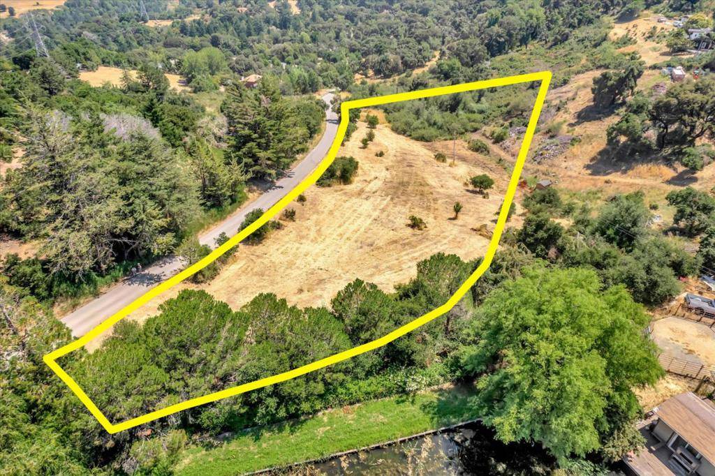 220 Heacox RD, Woodside, CA 94062