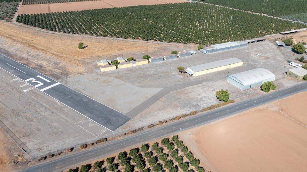 Strathmore, CA 93267,23500 Eckert Field Airport (1Q1) Avenue 204