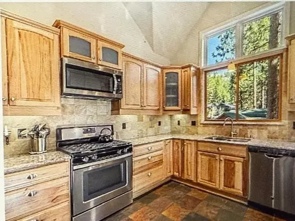 Kings Beach, CA 96143,8676 Trout AVE