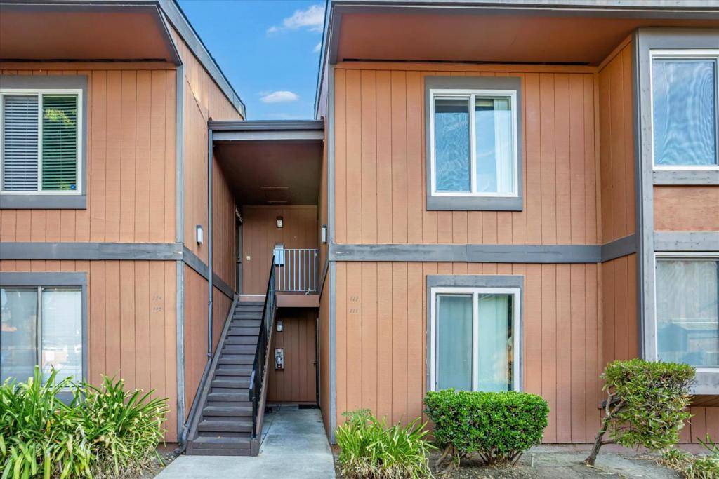 Fremont, CA 94536,38627 Cherry LN #113