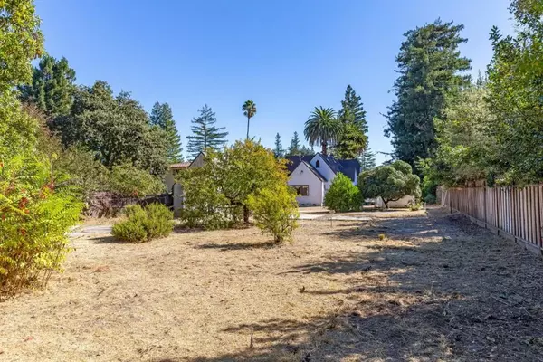 Redwood City, CA 94062,158 Finger AVE